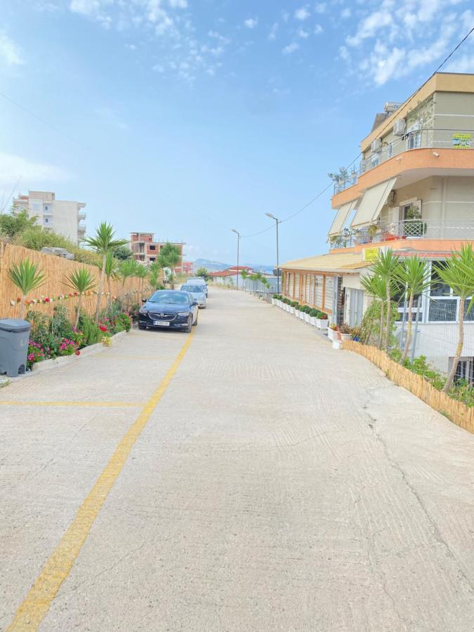 Eleni Guest House Sarande Exterior photo